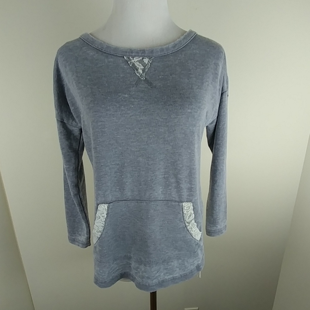211.  Sugar Rush Light Gray & Lace Size S
